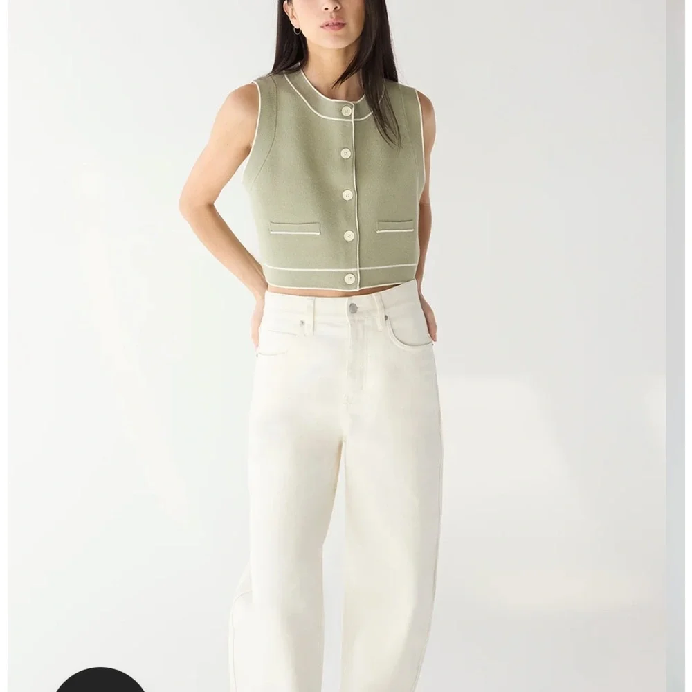 Button Up Sweater Vest - Tea and Cream - Picture 3 of 5